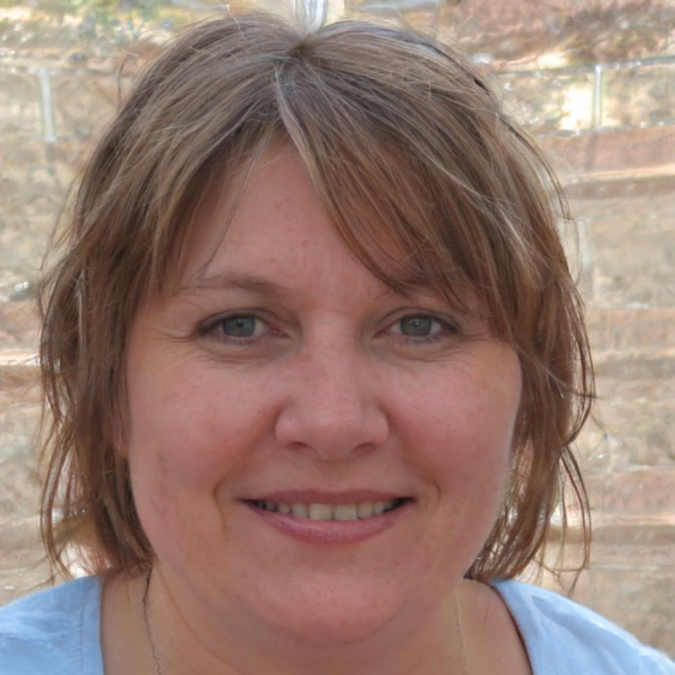 Аналитик финансовых потоков Зузана Томшикова